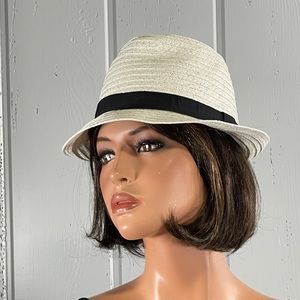 *Women’s Straw  White & Black Panama Cap Boater Summer  Hat